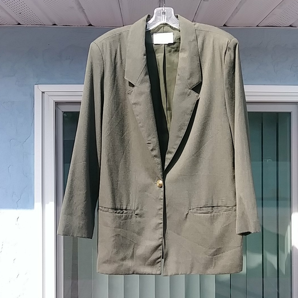 D.K. Gold by Donnkenny Women's Jacket/Blazer.